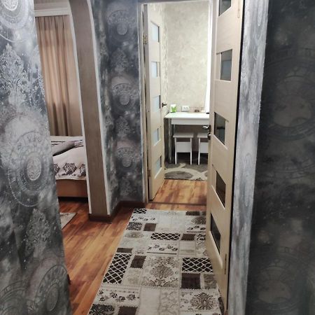 Apartament Комфортная Квартира Для 2Х Персон Biszkek Zewnętrze zdjęcie