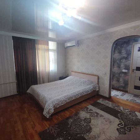 Apartament Комфортная Квартира Для 2Х Персон Biszkek Zewnętrze zdjęcie
