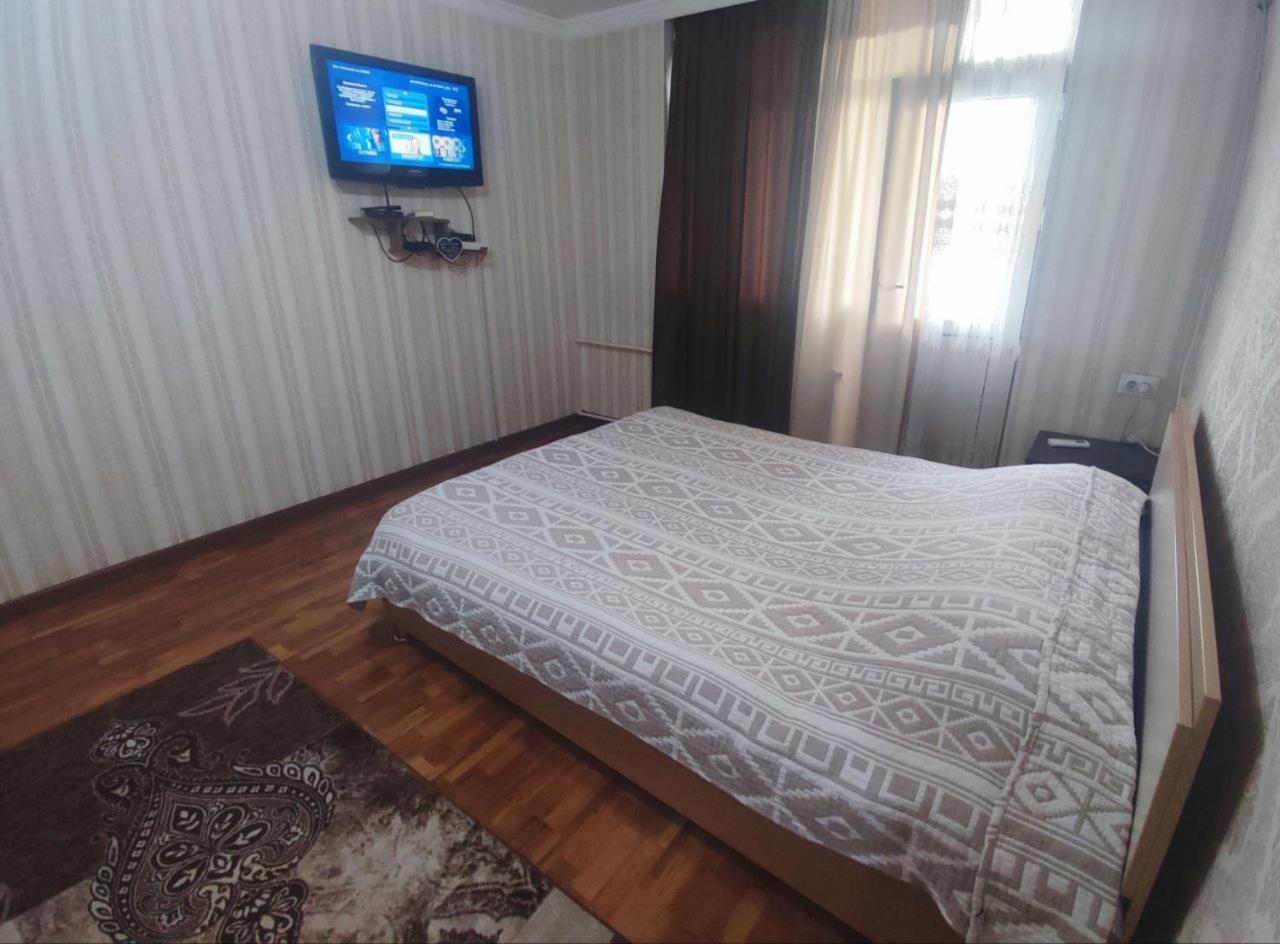 Apartament Комфортная Квартира Для 2Х Персон Biszkek Zewnętrze zdjęcie