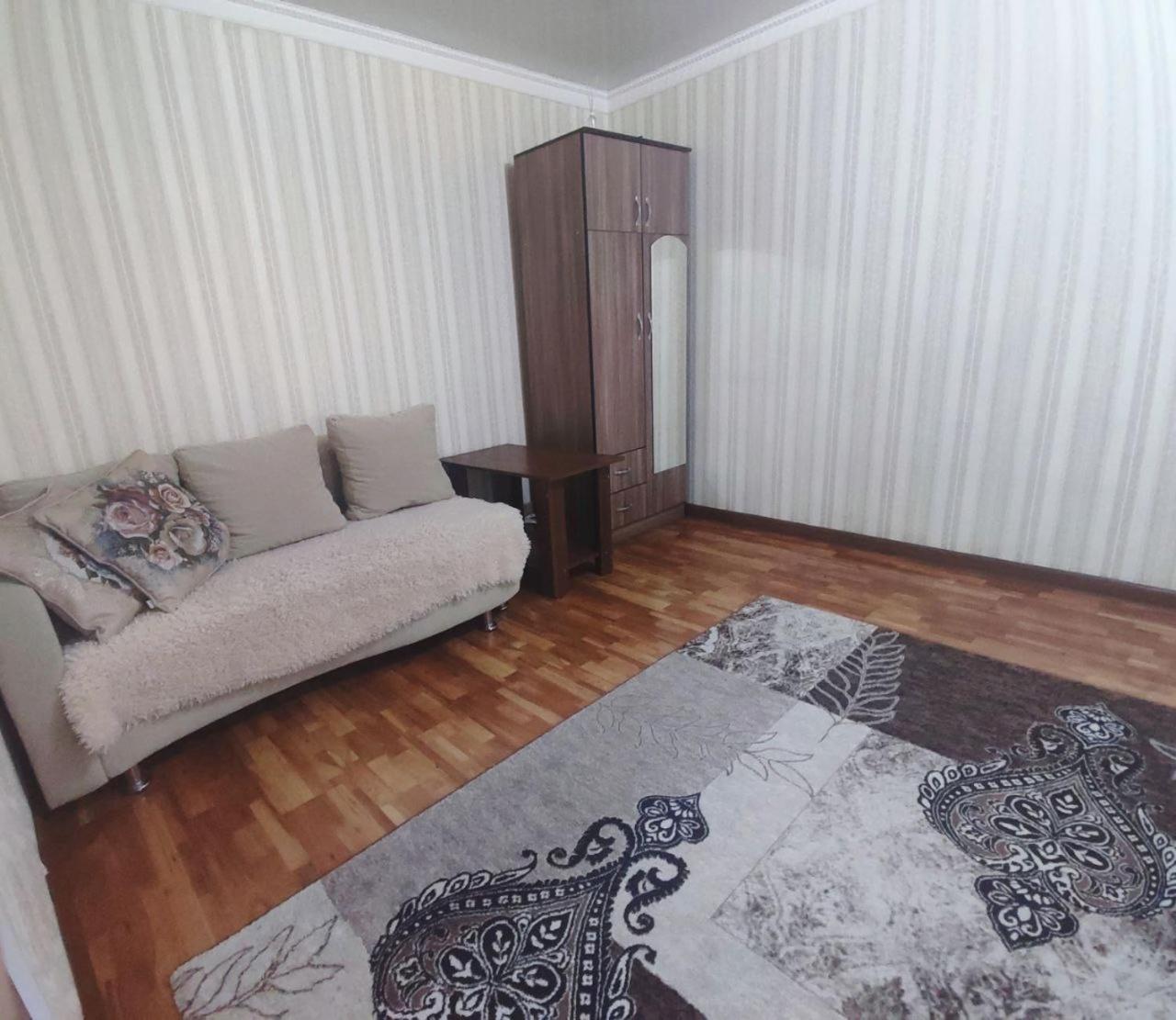 Apartament Комфортная Квартира Для 2Х Персон Biszkek Zewnętrze zdjęcie